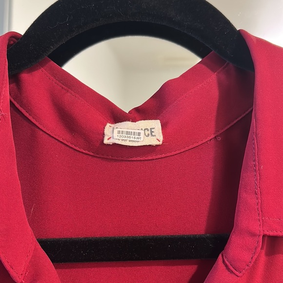 L’AGENCE Red / Dark Bordeaux 100% Silk Long Sleeve Blouse - sz 4 - Picture 3 of 7